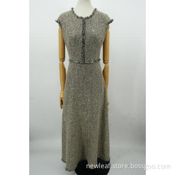 women sleeveless small sweet wind dress
